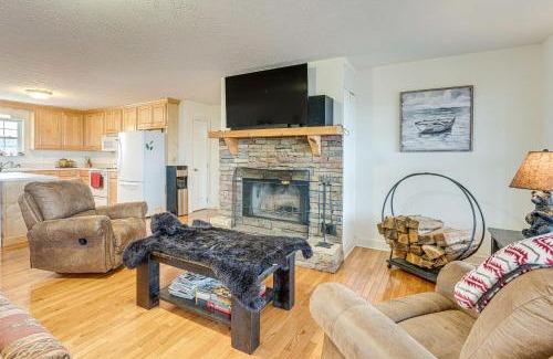 Unaka House | Murphy Home with Mountain View 15 Mi to Ocoee River
