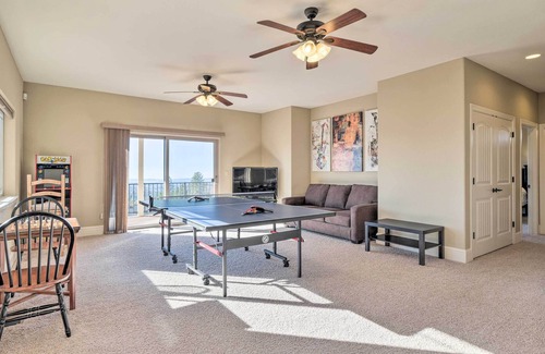 Forest Meadows House | Murphys Retreat w/ 'Canyon' Views & Game Room