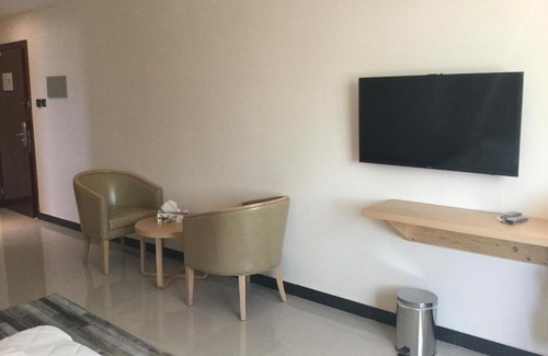 Seeb Hotel | Muscat Palm Hotel فندق نخيل مسقط