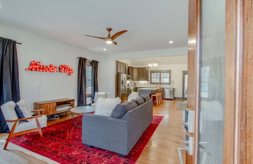 Shelby Hills Apartment | Music City Marvel - Mins To Broadway