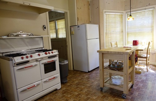 Valley Village House | Musicians Dream: Close to Universal Studios