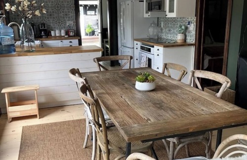 Utterson Cottage | Muskoka Cabana - Sandy beach cottage in Muskoka