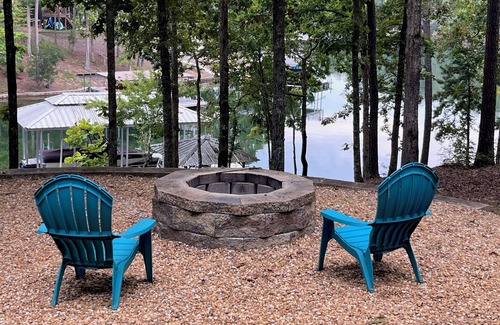 Wedowee House | Must See at Lake Wedowee! Year-round deep water that comfortably sleeps 14-16.