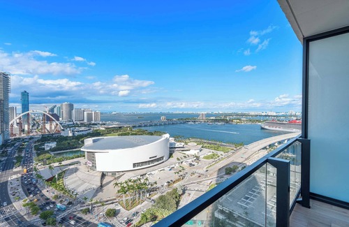 Downtown Miami Apartment | MVR - Stay Above It All in Stylish Studio