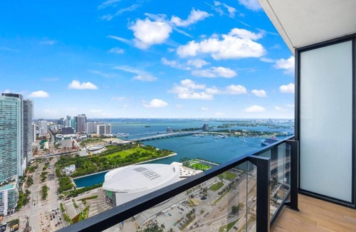 Downtown Miami Apartment | MVR Studio stay in the heart of it all