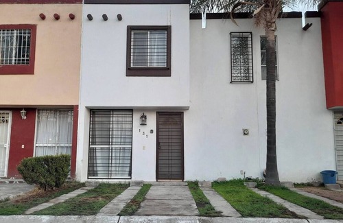 Zapopan House | Casa 131, Family house, complete accommodation