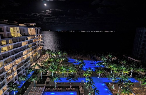 Cancun Resort | 1 BR Luxury Suite, Beach Front Resort, Cancun, Mexico - 35% discount/1 wk stay!