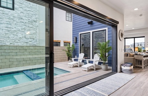 St. George House | My Blue Heaven