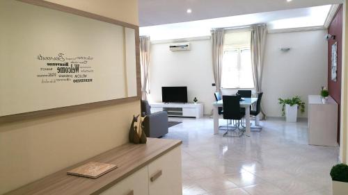 Acradina Apartment | My Place