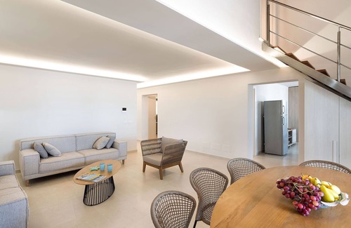 Scicli Villa | My Rental Homes - La Rosa dei Venti with direct access to the sea and the beach