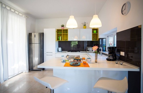 Alcamo Villa | My Rental Homes - Villa Isotta only 500 meters from the beach, pool and sea view