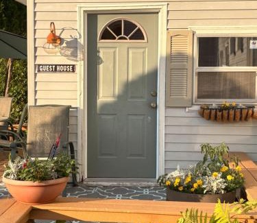 Oakland Bed & Breakfast | My Valhalla Farm-Room Rentals