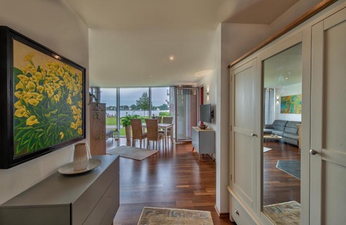 Kropeliner-Tor-Vorstadt Apartment | "myHarbourfront", luxuriöses Wohnen an der Hafenmole