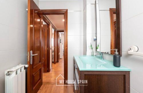 Cimadevilla Apartment | MyHouseSpain - Piso en Cimadevilla junto al mar