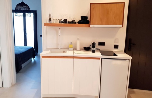 Monolithos House | myLithos Suites