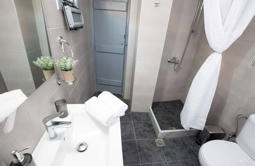 Finikia Hotel | Mylopetres