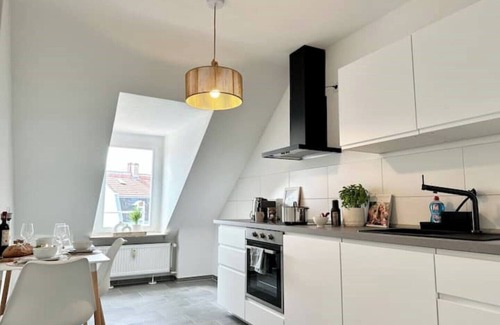 Heidelberg Apartment | *MyStay*: Central I Design | Prime I Kitchen