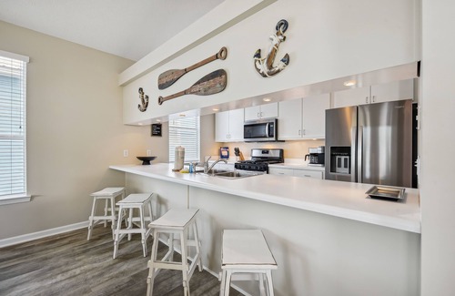 Marlin Cove House | Mystic Marlin by Book That Condo