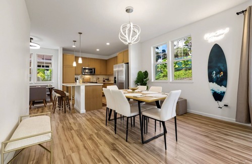 Makaha Valley House | Mystic Mermaid Island Retreat! Entire Home