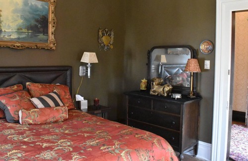 New Castle Bed & Breakfast | Mystic Rose Room