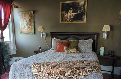 New Castle Bed & Breakfast | Mystic Rose Room