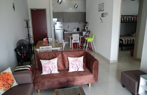 Johor Bahru Apartment | mySuites 2-BR 6pax } 3-mins drive to Sutera Mall