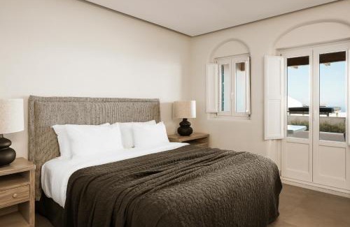Imerovigli Hotel | NĒRO Suites by NOMÉE Hospitality Group