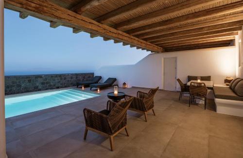 Imerovigli Hotel | NĒRO Suites by NOMÉE Hospitality Group