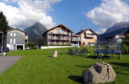 Schoppernau Apartment | n 08 2-6 Pers.- 2. OG - ca. 85 qm - n Apartments Hotel