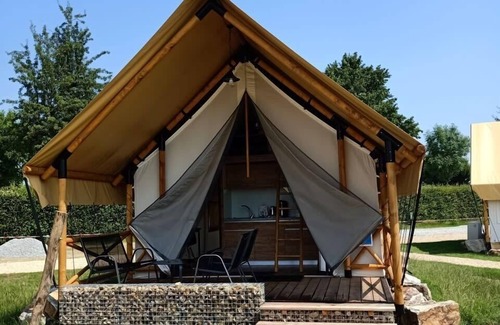 Houthem Cabin | n/a