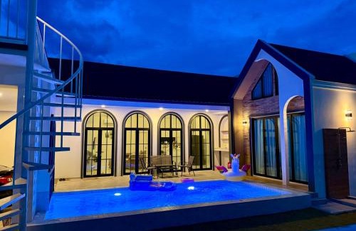 Hin Lek Fai Villa | N&C Mountain Pool Villa Huahin