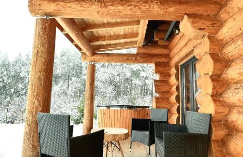 Solina Ski Chalet | Na Wzgórzu Domki z Bali -Jacuzzi, Balia, Spa