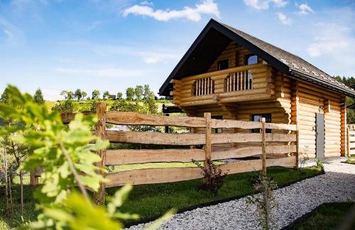 Solina Ski Chalet | Na Wzgórzu Domki z Bali -Jacuzzi, Balia, Spa