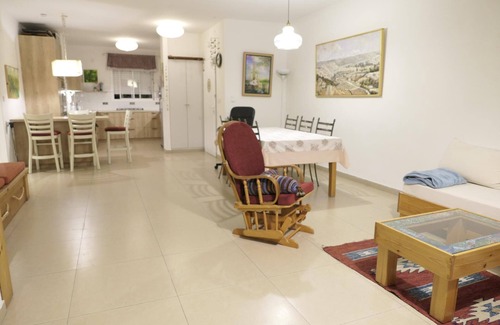 Beit Shemesh Apartment | Nachal Nachshon lovely apartment