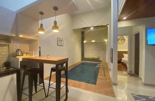 Dinoyo Villa | Nadika Homes Private Pool