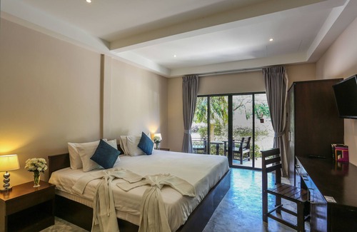 Nai Harn Hotel | Naiharn Beach Resort