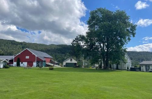 Orskog House | Nakkentunet - familievennlig hus på gårdstun.