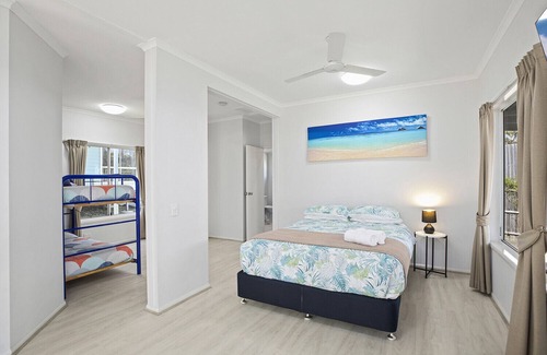 Scotts Head House | NALU, part of the Ohana Surf Bungalows (<5 minute walk to beach and shops).