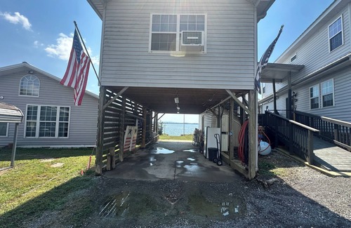 Cedar Bluff House | Nanny & Pa's Place - with Private Boat Ramp and Dock