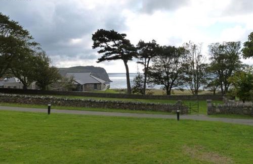 Rhyd-y-clafdy House | Nant - Llandaf