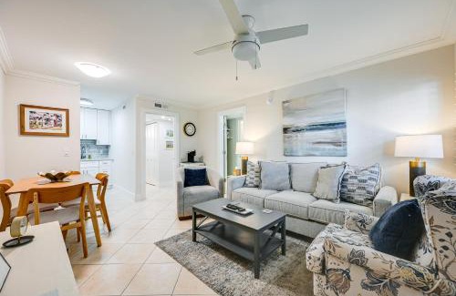 Old Naples Apartment | Naples Condo with Pool - Walk to Dining and Beach