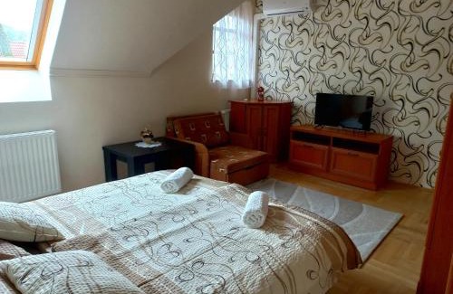 Vonyarcvashegy Apartment | Napsugár Apartman