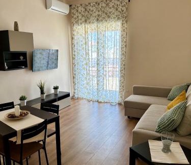 Secondigliano Apartment | Napulè house - Napoli appartamento in centro