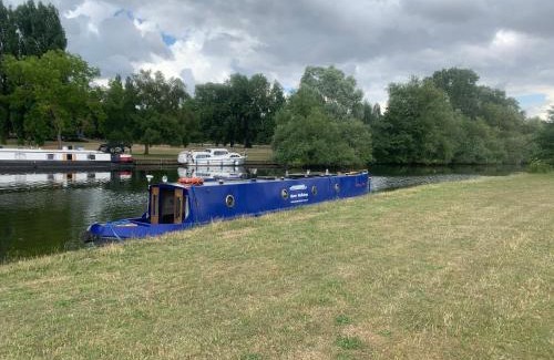 Abingdon Boat Rental | Narrowboat stay or Moving Holiday Abingdon On Thames DIFFERENT RATES APPLY ENSURE CORRECT RATE SELECTED