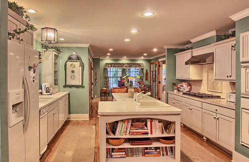 Charlevoix House | Narrows of Lake Charlevoix | Boat House | Gorgeous Views | Private Hot Tub