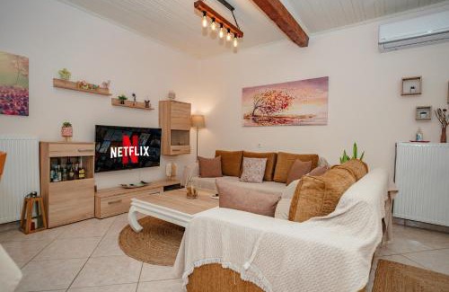 Doukades Apartment | Natasa's cozy house