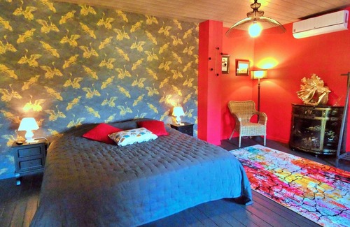 Janville Bed & Breakfast | Natural Retreat with King-Size Beds in Beauce, Near A10