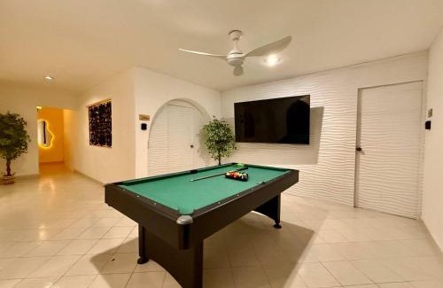 Colonia Campestre House | Naturally bright stay for 4 plus shared pool
