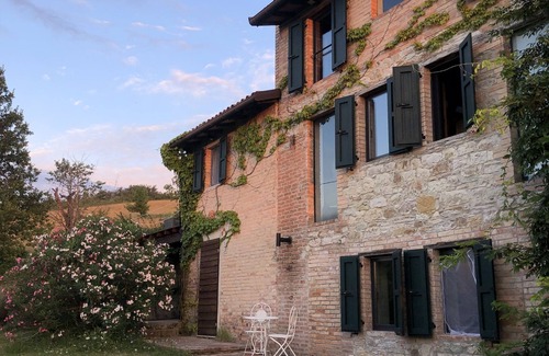 Lesignano de' Bagni House | nature, art and gastronomy. Italian countryside hills