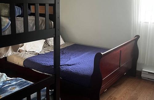 Amherst Cottage | Nature bound Sleeps 8 Cottage - perfect for a quiet reset in nature
